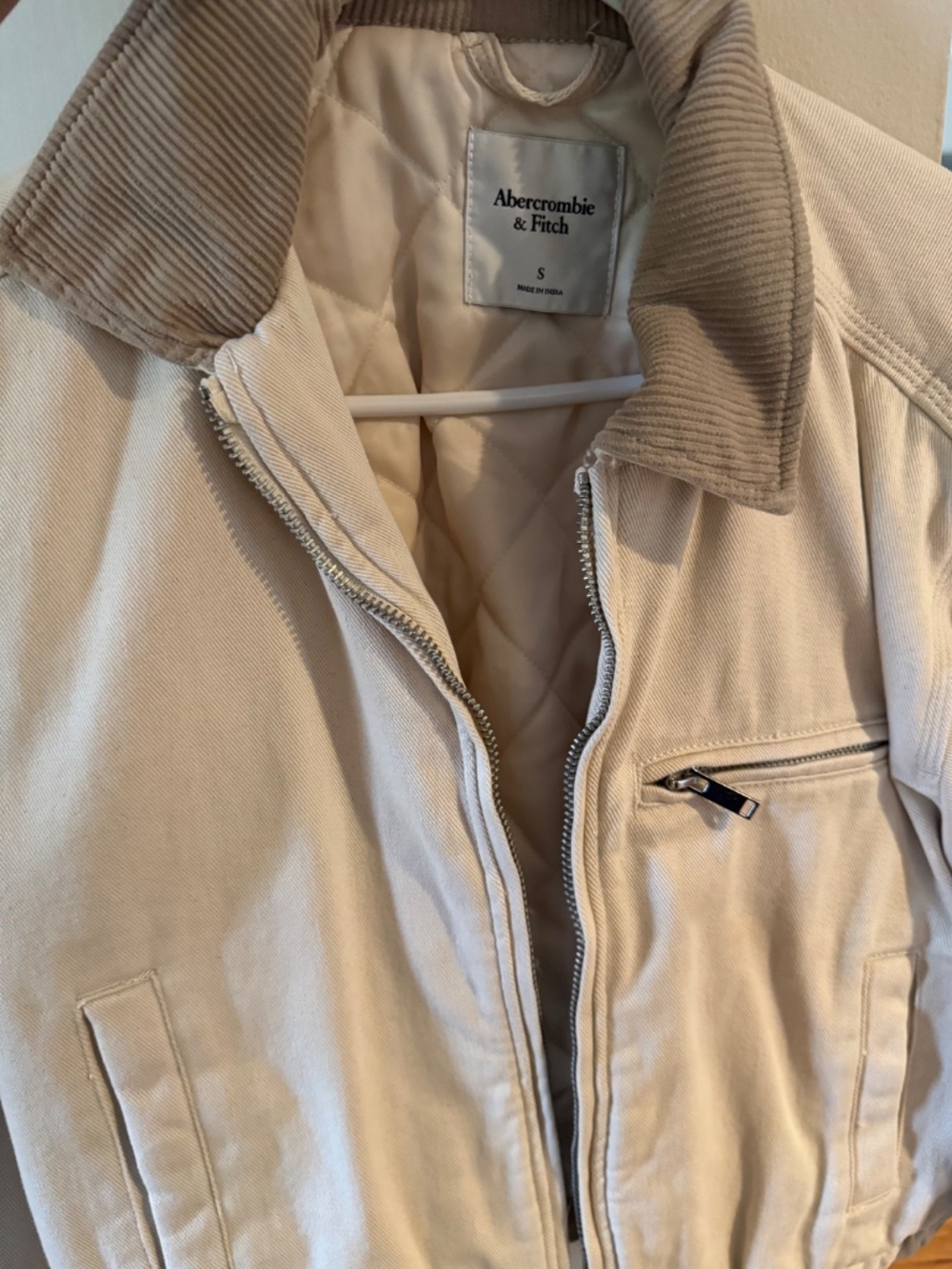 Abercrombie & Fitch Cropped Workwear Jacket - Picture 5 of 6